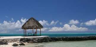 bora-bora-hotel-gazebo-2