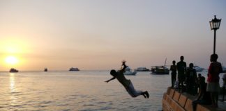 zanzibar-sunset-jump