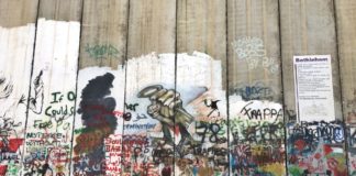 Palestine Banksy 18